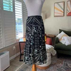 Rafaella black and whitefly mid lengths skirt